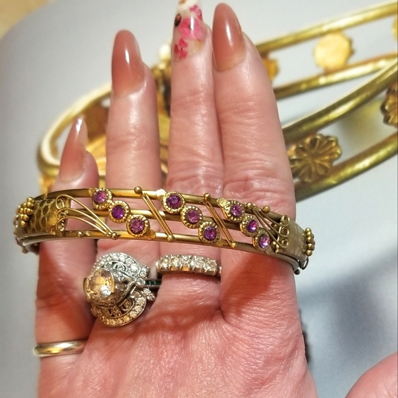 VTG Etruscan Revival Ruby Pink Rhinestone Bangle Bracelet - Picture 5 of 8